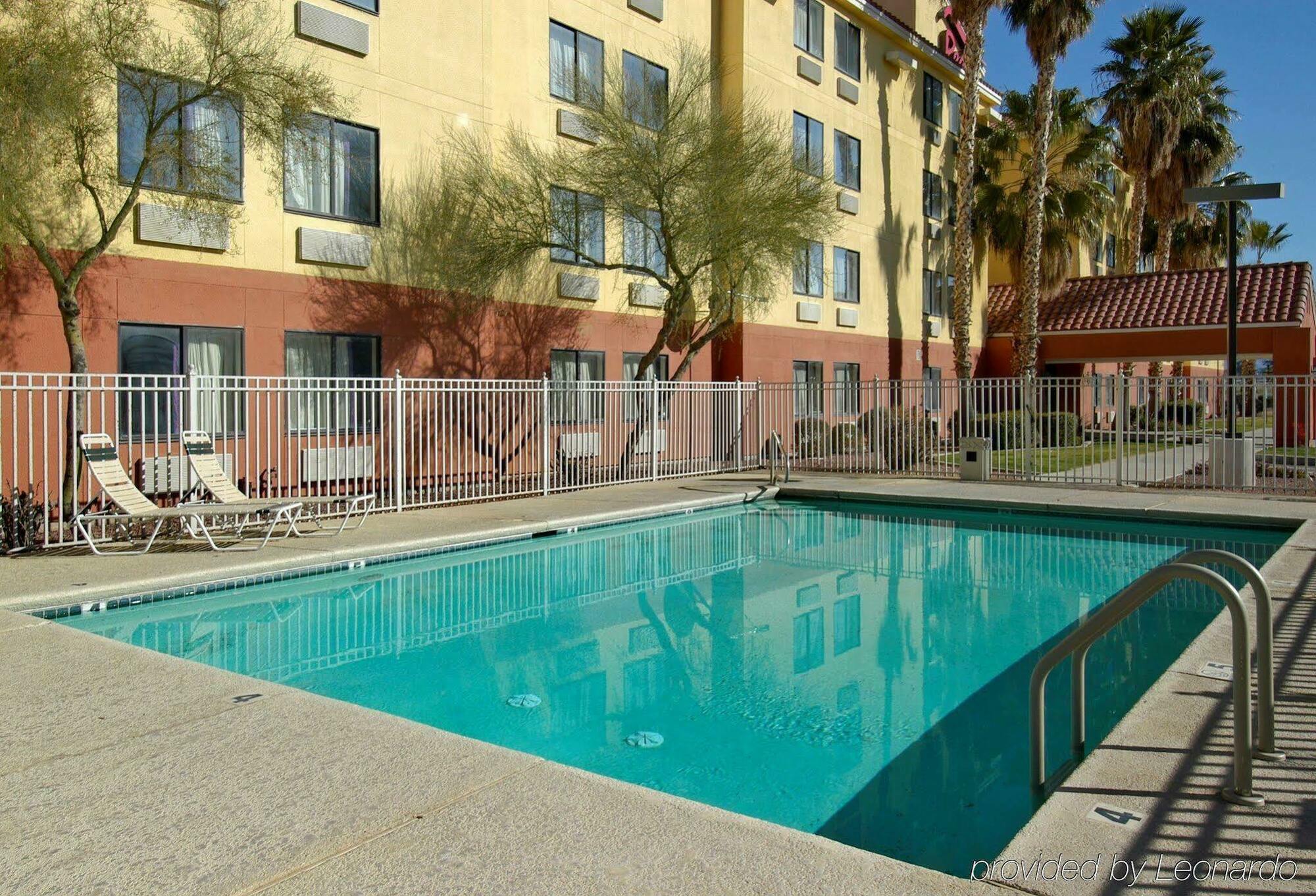 Red Roof Inn Plus+ Tempe - Phoenix Airport Exteriör bild
